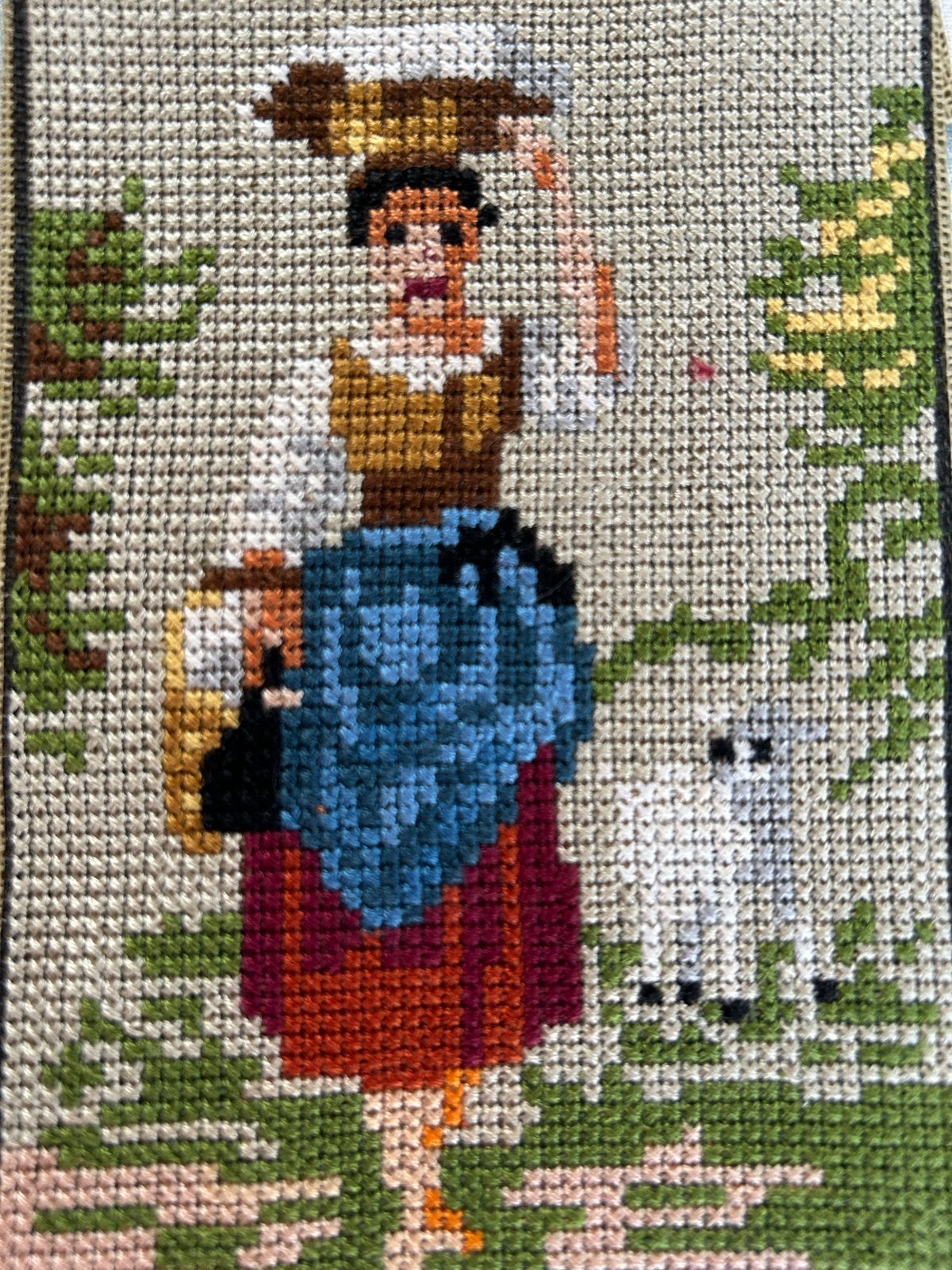 Vintage Borduurwerk: Vrouw met kip en schaap (10x15 cm), Ophalen of Verzenden, Gebruikt, Handborduren, Overige typen