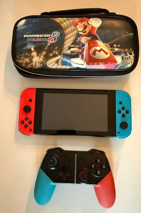 Nintendo Switch + Mario Kart | Dock | Hoes | Controller, Spelcomputers en Games, Ophalen of Verzenden, Zo goed als nieuw, Met 1 controller