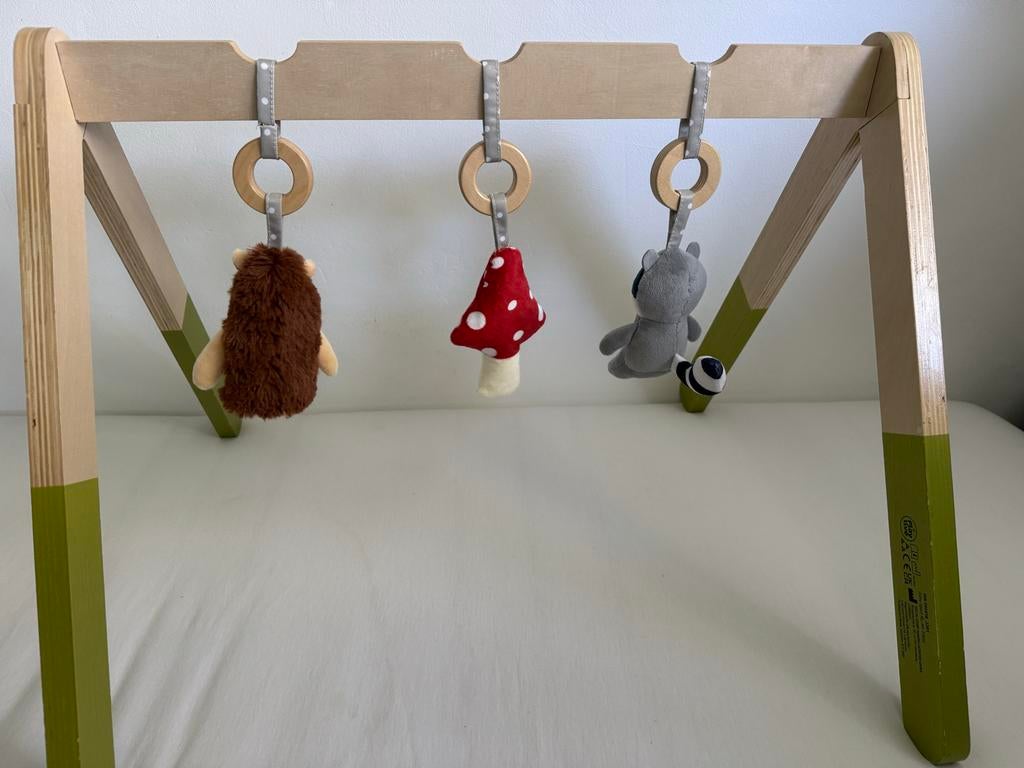 Houten babygym met speeltjes - Playtive, Kinderen en Baby's, Speelgoed | Babyspeelgoed, Ophalen, Zo goed als nieuw, Babygym