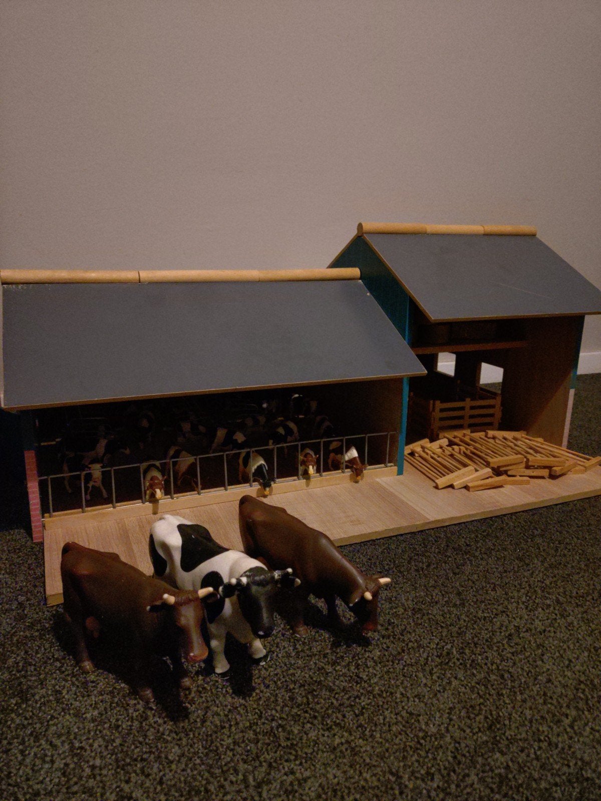 Kids Globe Stal en Schuur met Koeien en Accessoires, Ophalen