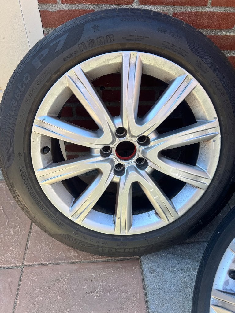 4x Pirelli Cinturato P7 zomerbanden – 235/50 R18, Auto-onderdelen, Banden en Velgen, Ophalen, 18 inch, Gebruikt, Banden en Velgen