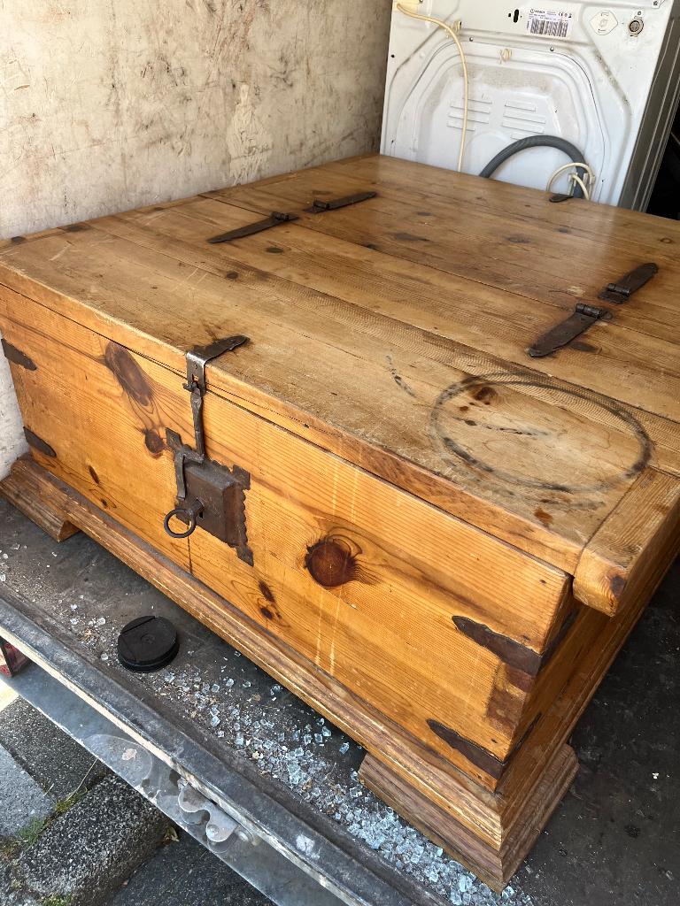 Oude salontafel om op te knappen of niet., Ophalen, Gebruikt, 100 tot 150 cm, Vierkant