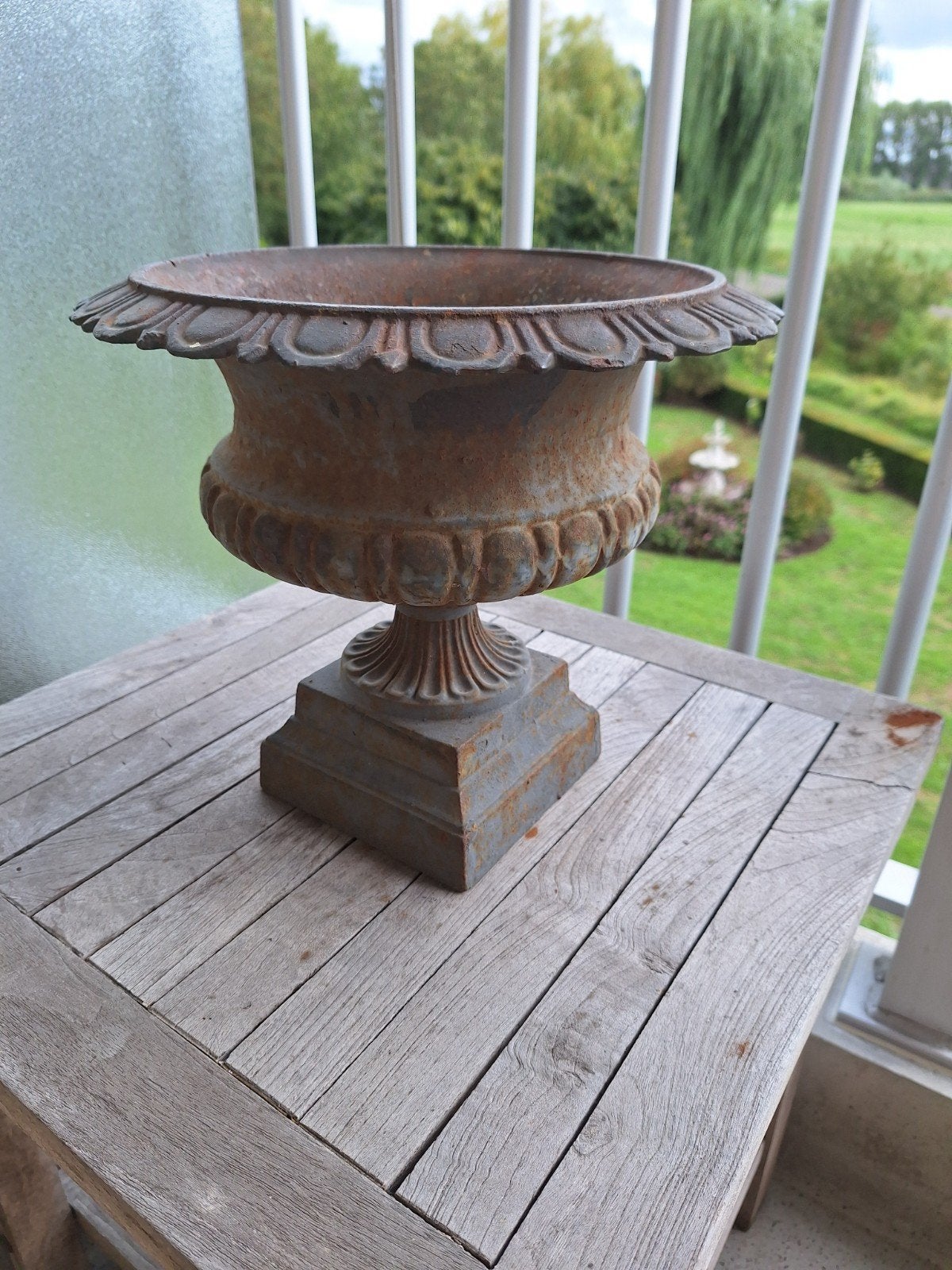 gietijzeren bloempot.giet, Tuin en Terras, Ophalen, Gebruikt