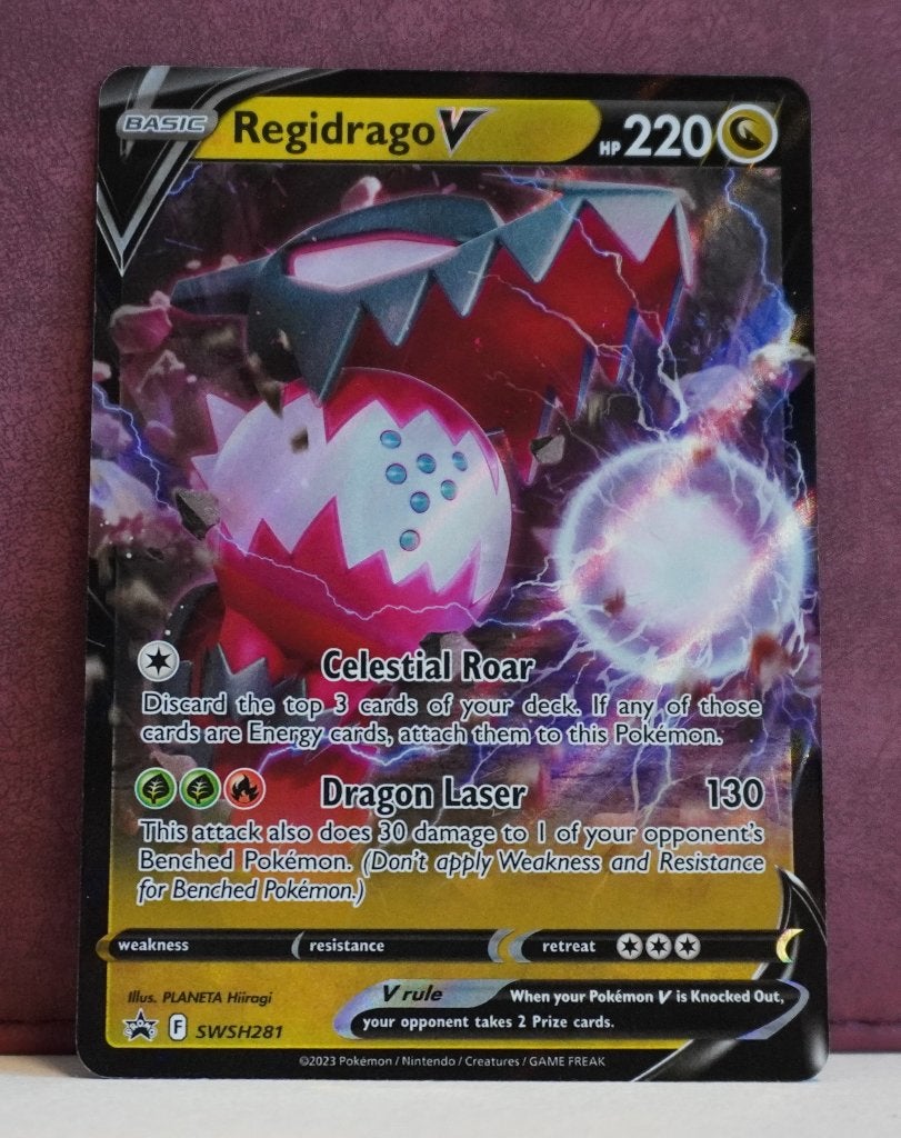 Regidrago V SWSH281 SWSH Black Star Promos Pokémon Kaart, Verzenden, Nieuw, Losse kaart