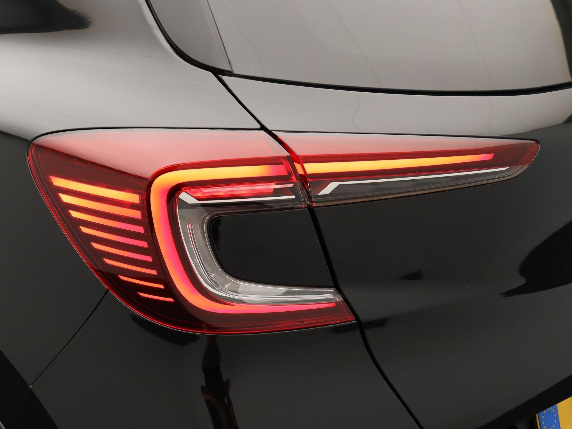 Foto 40 van Renault Captur TCe 100pk Intens | Climate Control | Bose aud