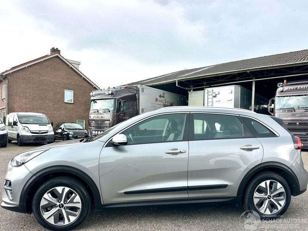 Kia e-Niro 64kWh 204pk aut + f1 DynamicLine - nap - navi - c, Automaat, Kia, Elektrisch, Info@kia.de