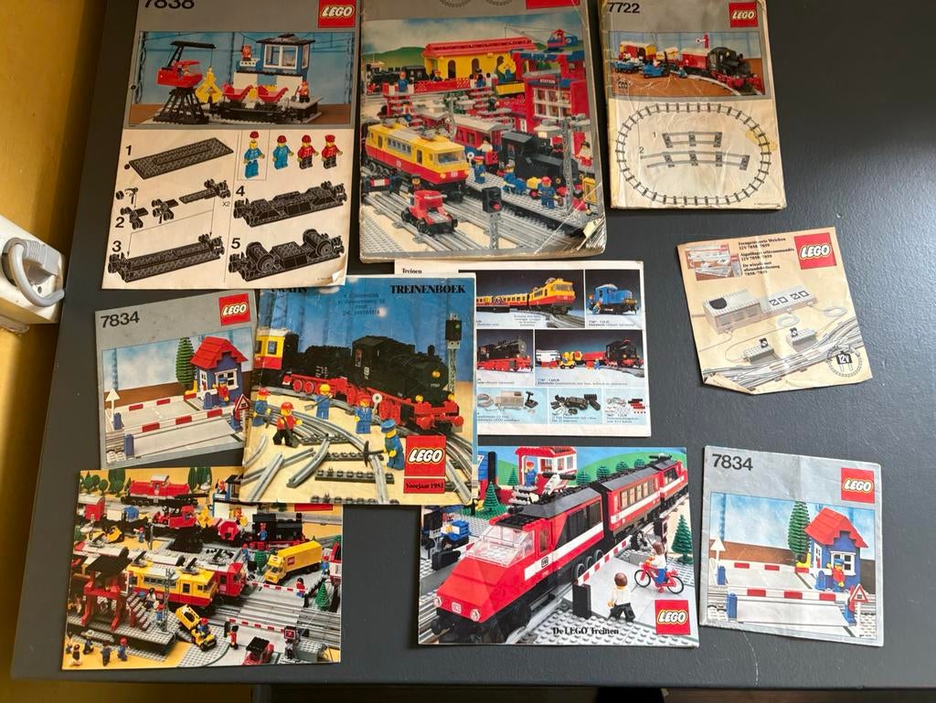 Partij lego 12v trein boekjes, Lego, Lego, Verzenden, Zo goed als nieuw