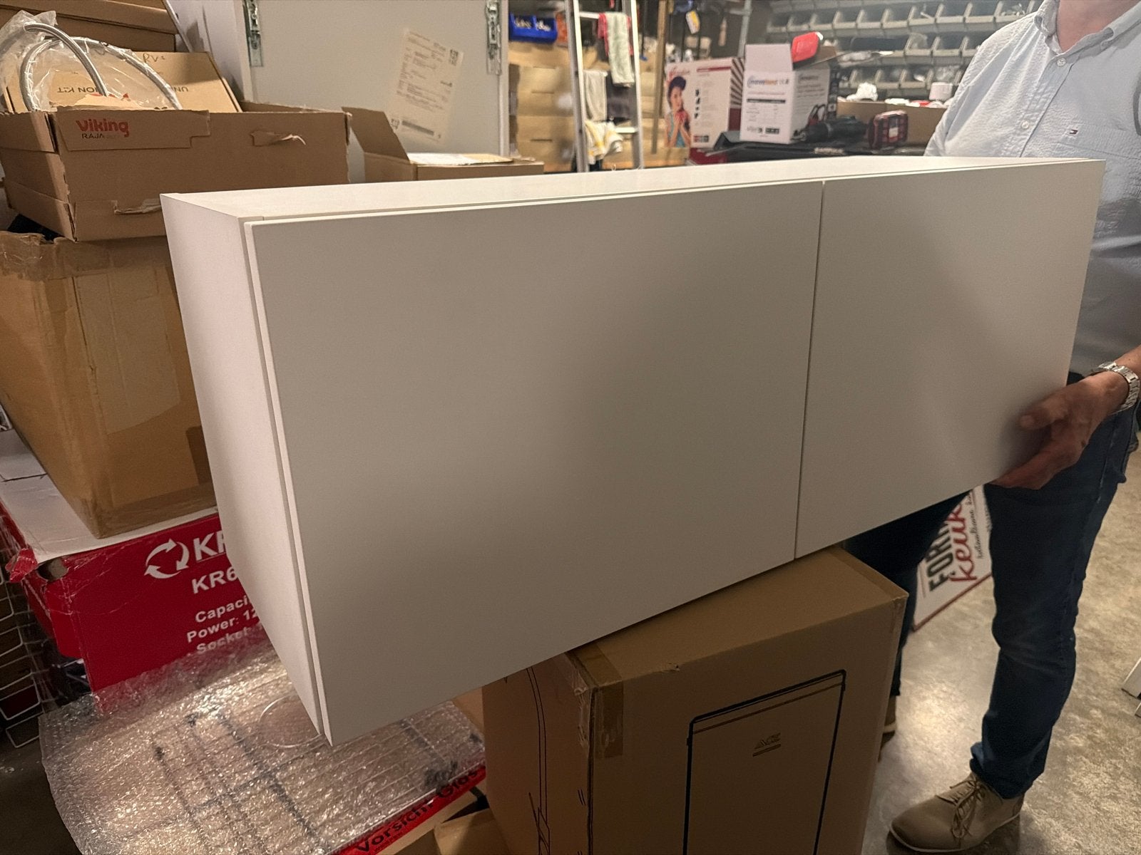 Nieuwe beach grey wandkast met 2 deuren en planken, Ophalen, Nieuw