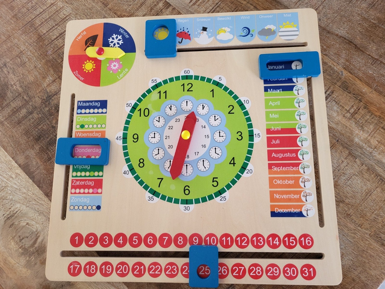 New Classic Toys Houten Kalender Klok, Kinderen en Baby's, Ophalen, Zo goed als nieuw