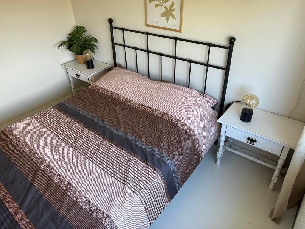 Complete slaapkamer set., Huis en Inrichting, Slaapkamer | Bedden, Ophalen, Zwart, Tweepersoons, 140 cm