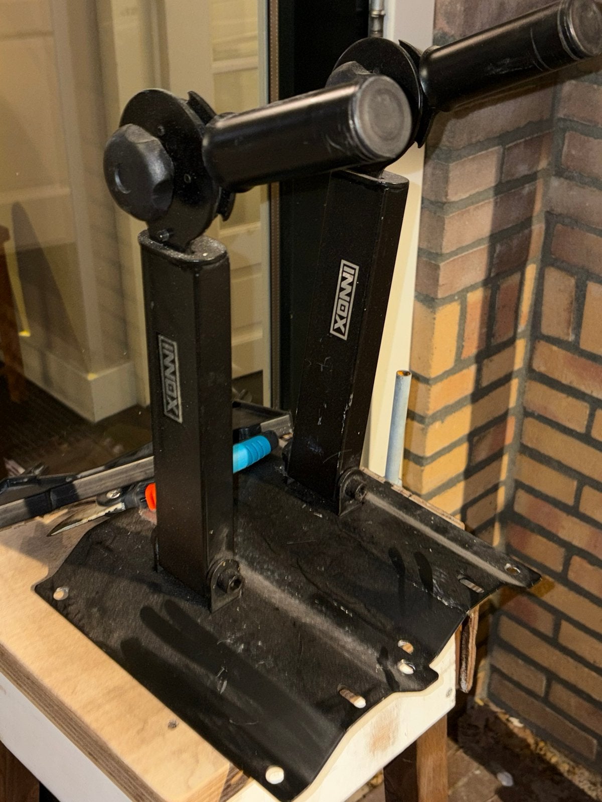 2 innox speaker beugels, Ophalen of Verzenden, Zo goed als nieuw, Licht