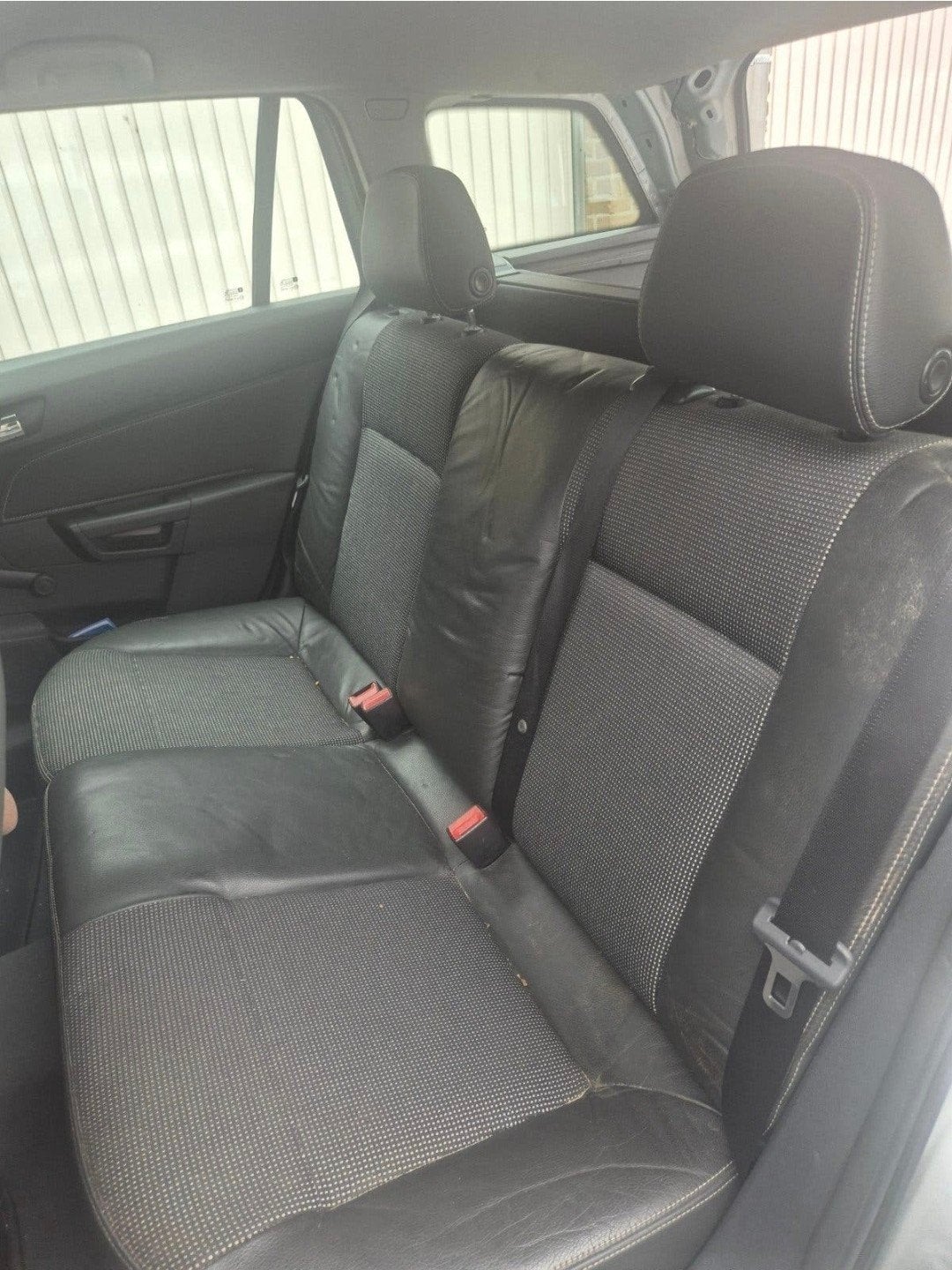 opel astra H 5 drs halfleren achterbank, Ophalen
