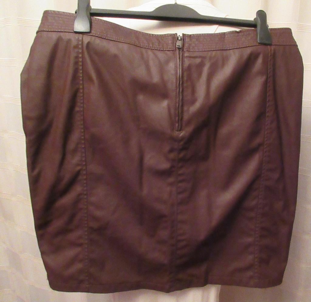 PU rok nieuw aubergine maat 46 Miss Etam A17, Kleding | Dames, Rokken, Overige kleuren, Maat 46/48 (XL) of groter, Nieuw, Ophalen of Verzenden