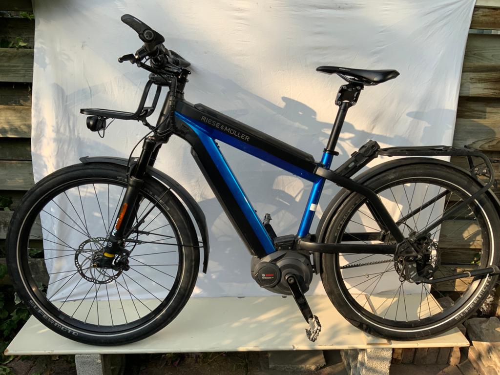 Riese & Muller Supercharger B2 Speedpedelec zwart/blauw, Gebruikt, 50 km per accu of meer, 55 tot 59 cm, Ophalen