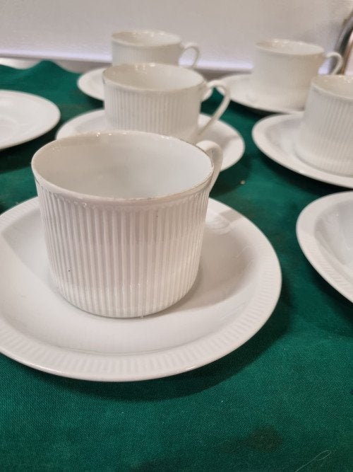 kop en schotels wit geribbeld royal porcelain, Antiek en Kunst, Ophalen of Verzenden