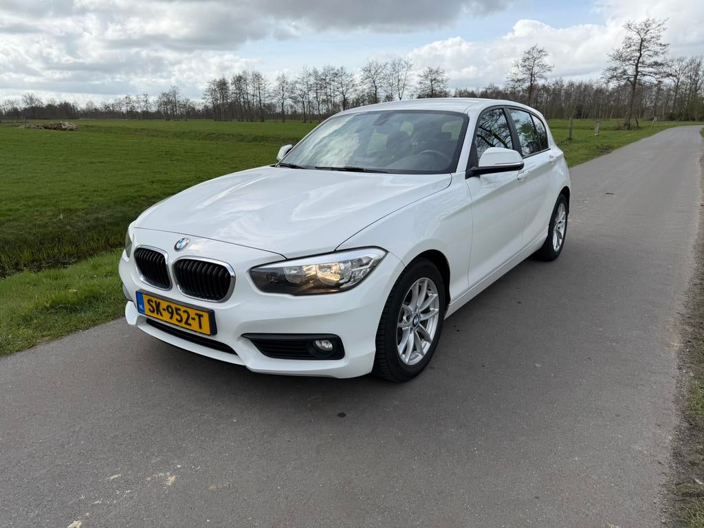 BMW 1-Serie 118i 136pk Aut 2018 Wit, Auto's, Wit, Origineel Nederlands, 650 kg, Particulier