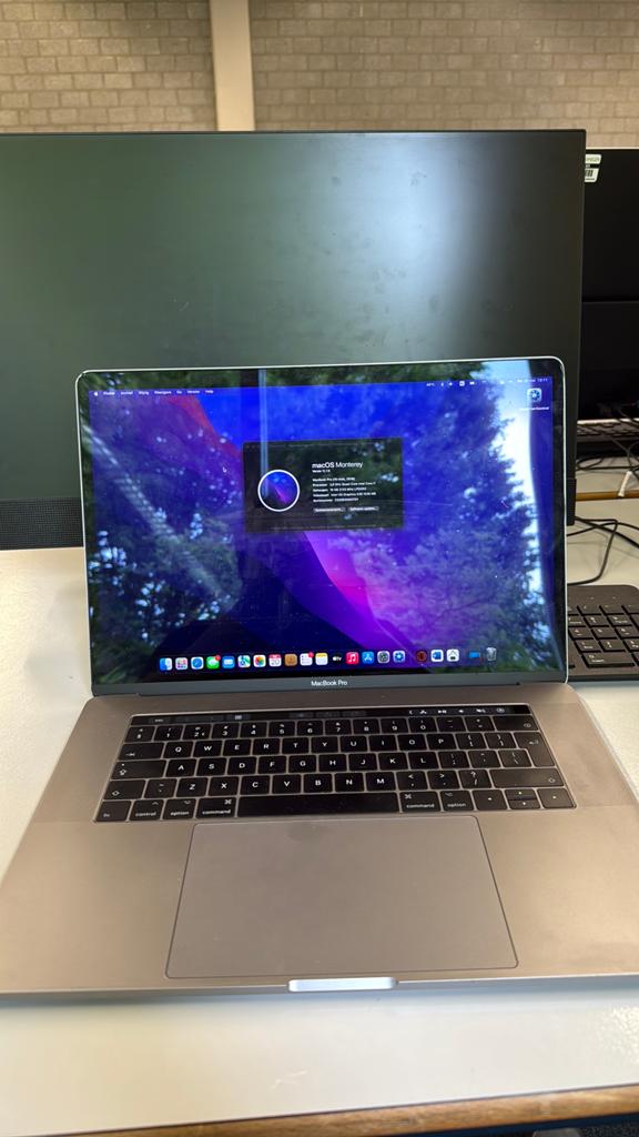 Macbook Pro i7 15inch, Computers en Software, Apple Macbooks, MacBook Pro, Gebruikt, 2 tot 3 Ghz, Ophalen of Verzenden