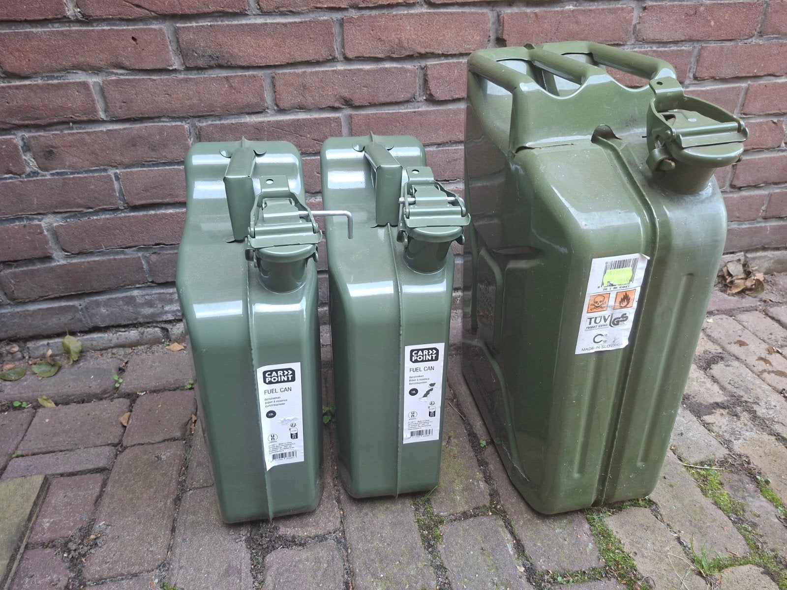 jerrycan 2x10ltr. 1x 20ltr . Metaal. Groen ., Ophalen of Verzenden, Zo goed als nieuw