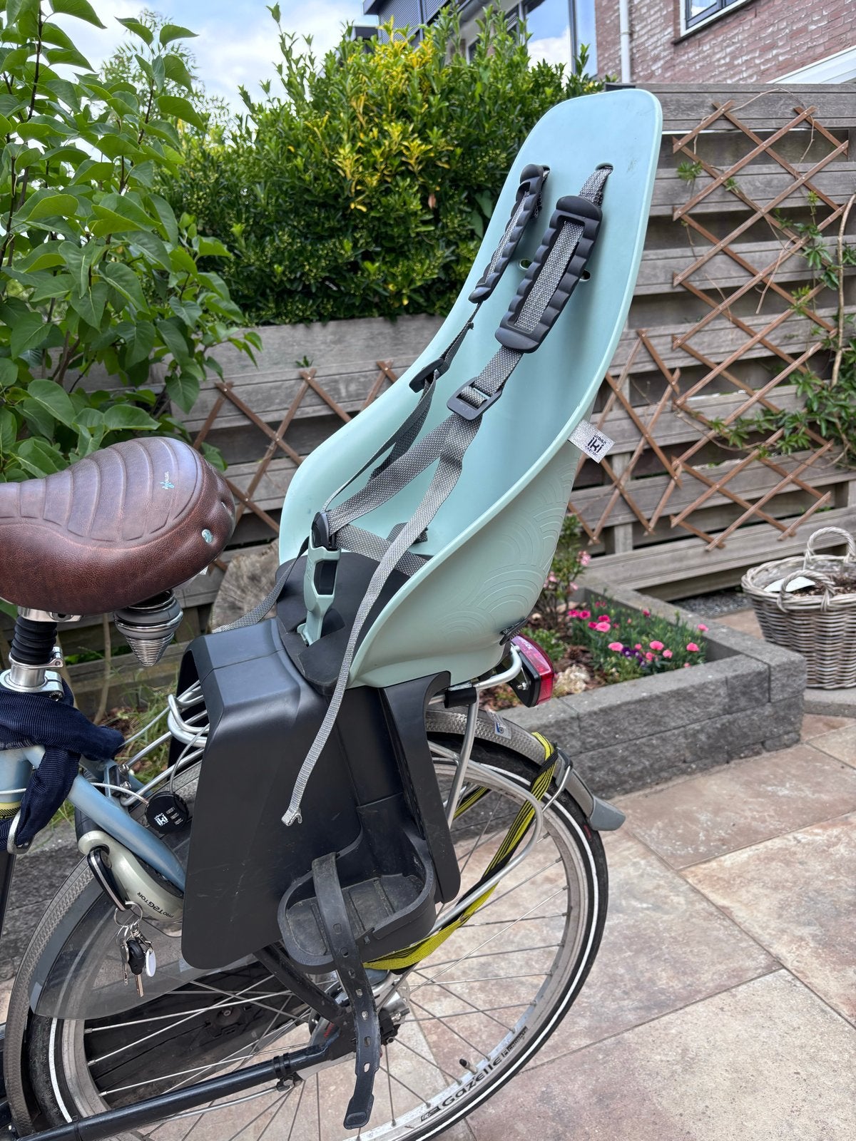 Urban Iki fietsstoeltje voor achterop, Ophalen, Achterzitje, 9 t/m 18 kg, Gebruikt