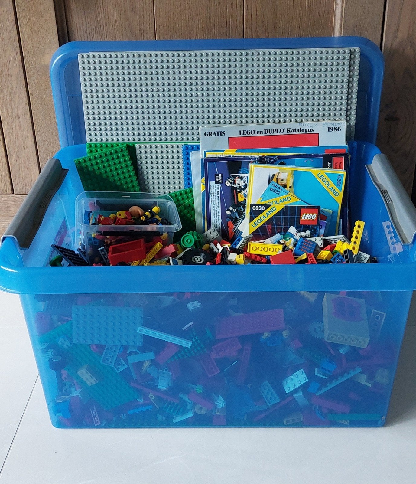 Grote partij Lego met minifiguren, boekjes en grondplaten, Kinderen en Baby's, Speelgoed | Duplo en Lego, Gebruikt, Lego, Ophalen of Verzenden