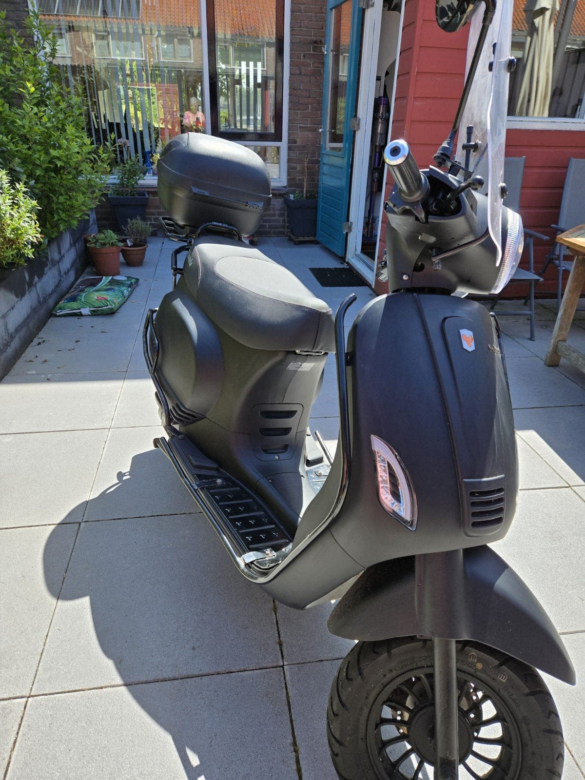 Elektrische bromscooter (weinig km), Fietsen en Brommers, Overige merken, Elektrisch, Ophalen of Verzenden, Zo goed als nieuw