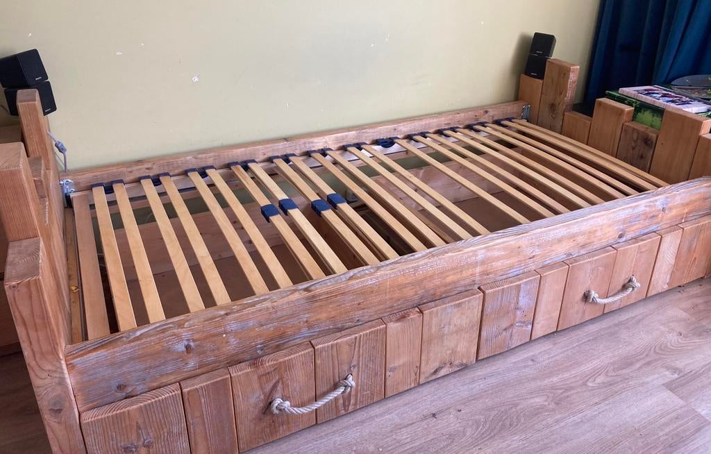 Steigerhouten 1 -persoons bed met lades, Ophalen, Gebruikt, 90 cm, Eenpersoons