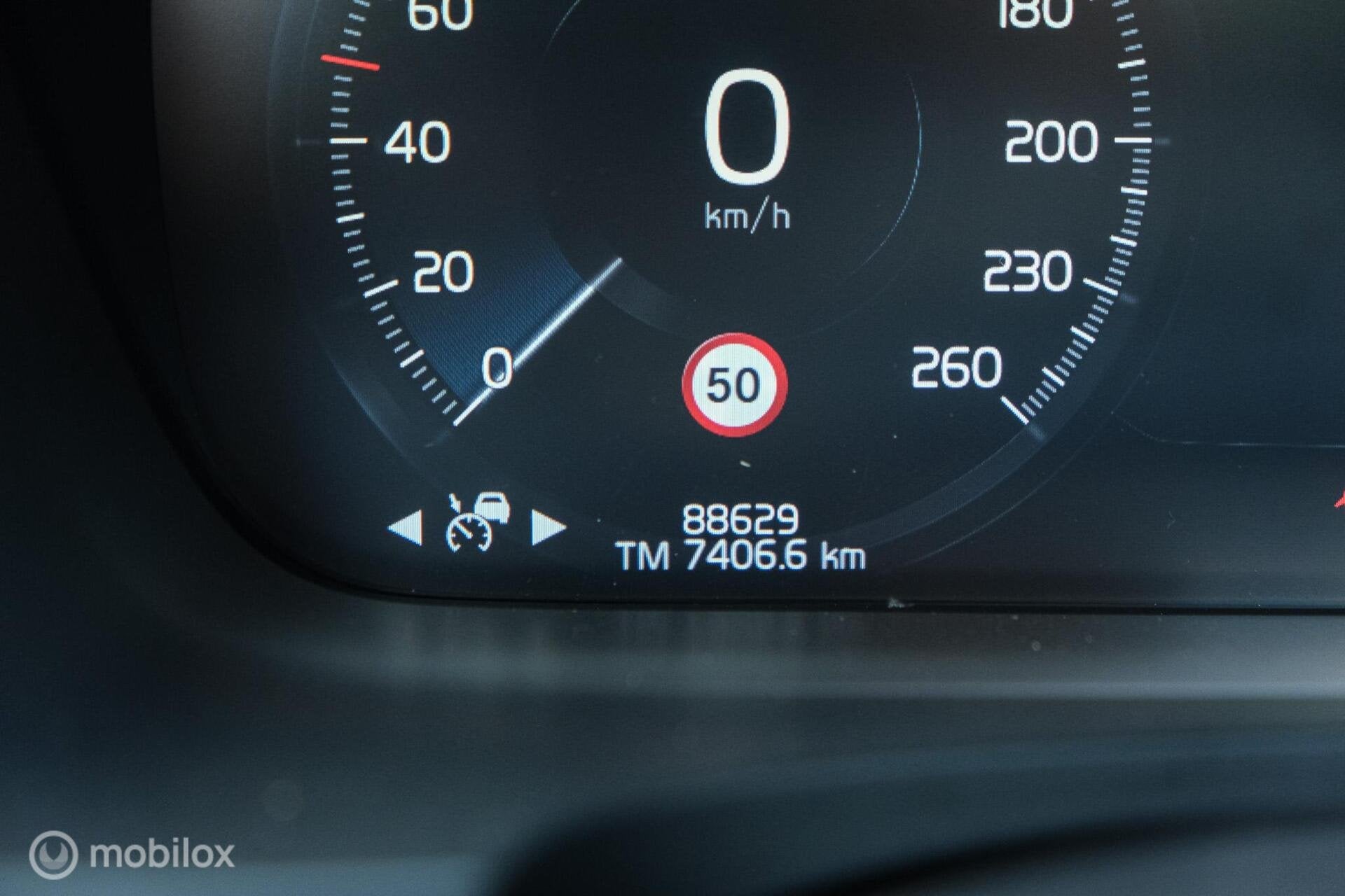 Foto 35 van Volvo V90 2.0 T8 AWD R-Design | Stoel en stuurwielverwarming