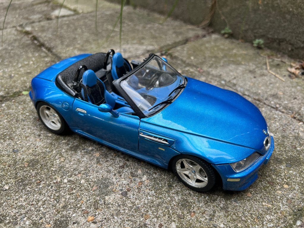 model auto BMW M roadster (1996) schaal 1:18, Hobby en Vrije tijd, Modelauto's | 1:18, Ophalen of Verzenden, Gebruikt, Auto, Bburago