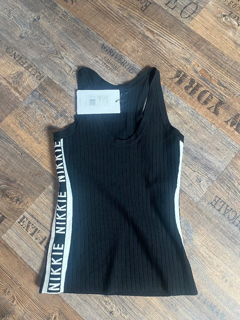 Nieuwe top Nikkie met kaartjes 36, Zwart, Nieuw, Ophalen of Verzenden, Maat 36 (S)
