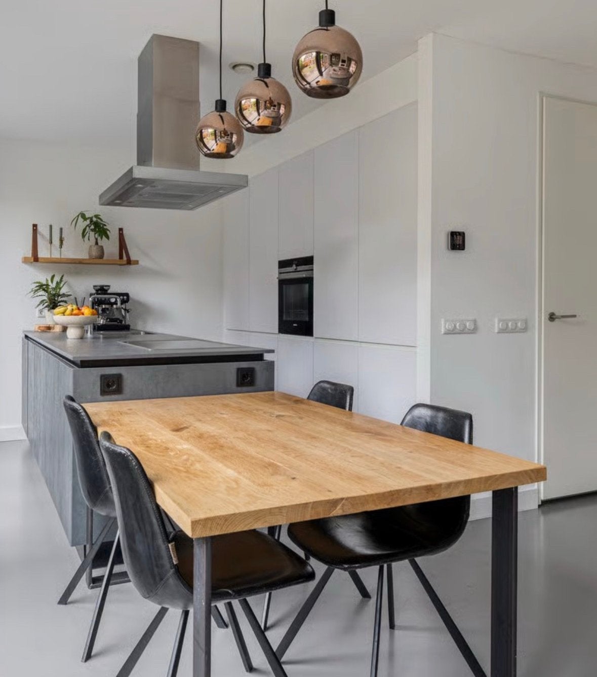 Eikenhouten tafel met metalen onderstel (160x96cm), Ophalen, Gebruikt, Eikenhout, 50 tot 100 cm