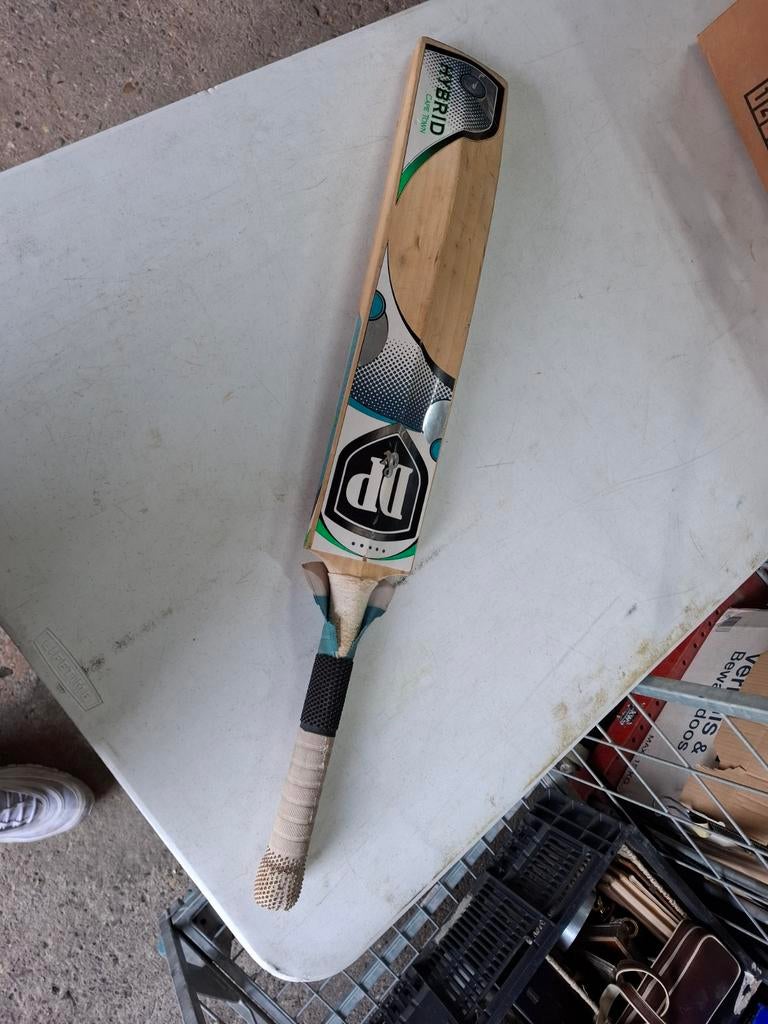 DP Hybrid Cricket Bat - Gebruikt, Info@dpsports.com, Gebruikt, Ophalen of Verzenden, 123 Cricketlaan, 1000 AB Cricketstad