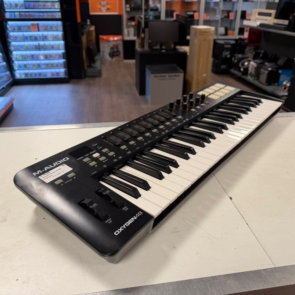 M-Audio Oxygen 49 Midi Keyboard, M-Audio, Zo goed als nieuw, https://m-audio.com/support/contact, 200 Scenic View Drive, Suite 201, Cumberland, RI 02864, Verenigde Staten