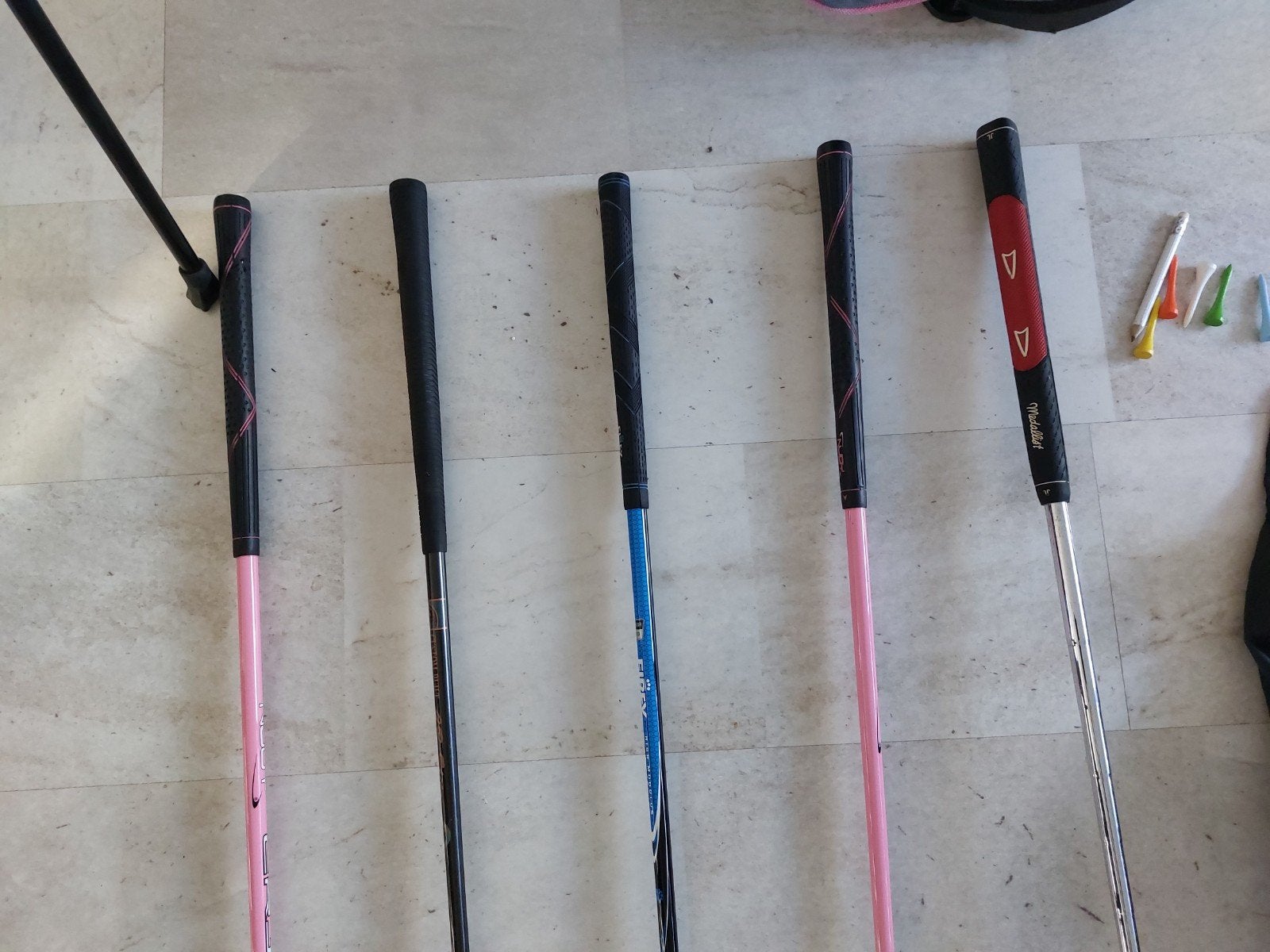 Foto 9 van Jeugd golfset rechtshandig met tas