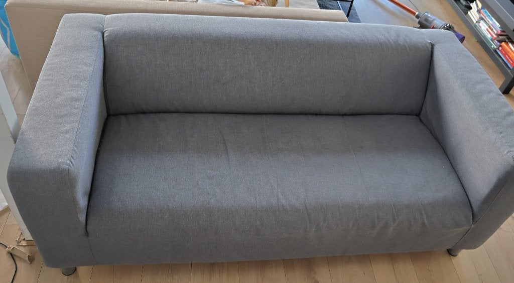 2-zits bank grijs | 2-seater sofa grey IKEA KLIPPAN, Huis en Inrichting, Banken | Sofa's en Chaises Longues, Gebruikt, Tweepersoons