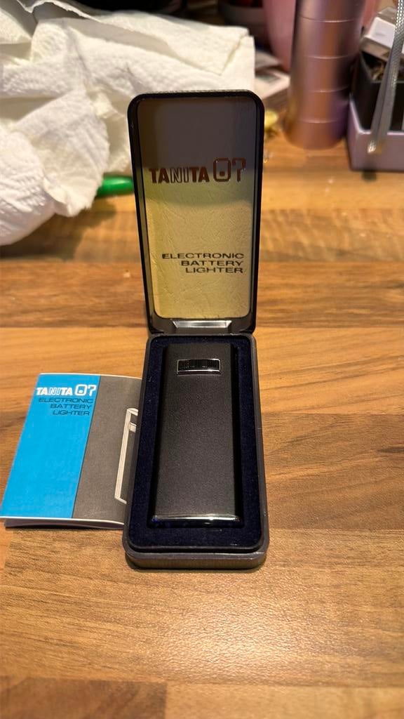 Tanita aansteker, Ophalen, Nieuw