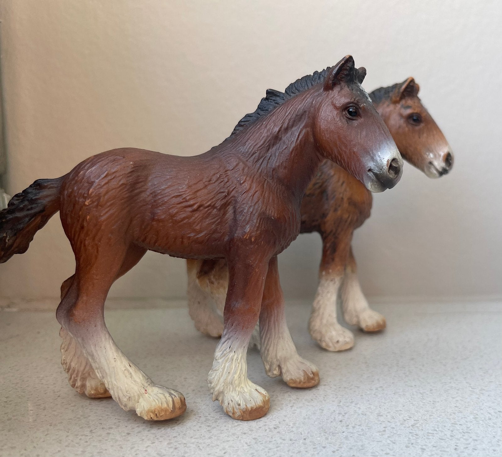 Schleich shire veulens, Verzamelen, Dierenverzamelingen, Verzenden, Zo goed als nieuw, Paard, Beeldje of Figuurtje