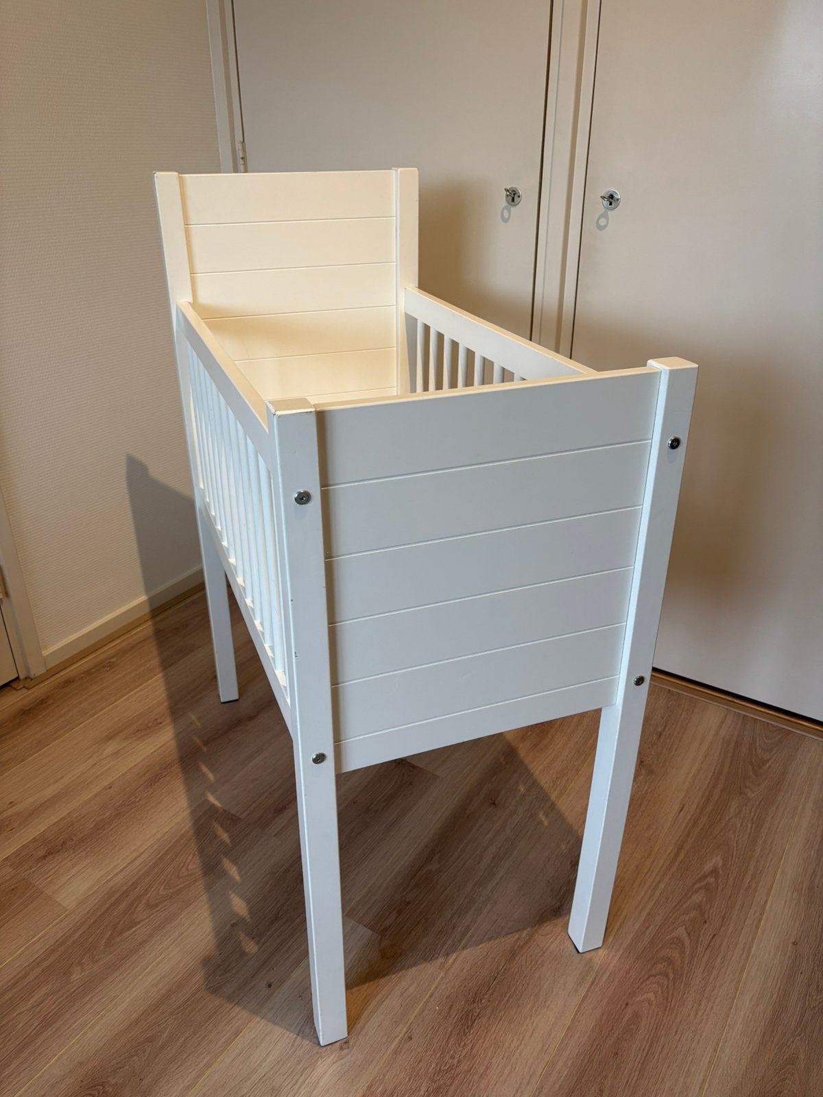 Wieg Kidsmill, type Noa, Ophalen, Zo goed als nieuw, Ledikant