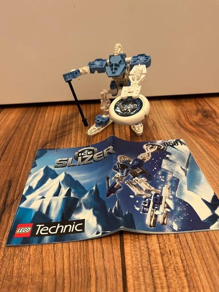 Lego Technic Throwbot / Slizse 8501 Ski / Ice, Ophalen of Verzenden, Zo goed als nieuw, Lego