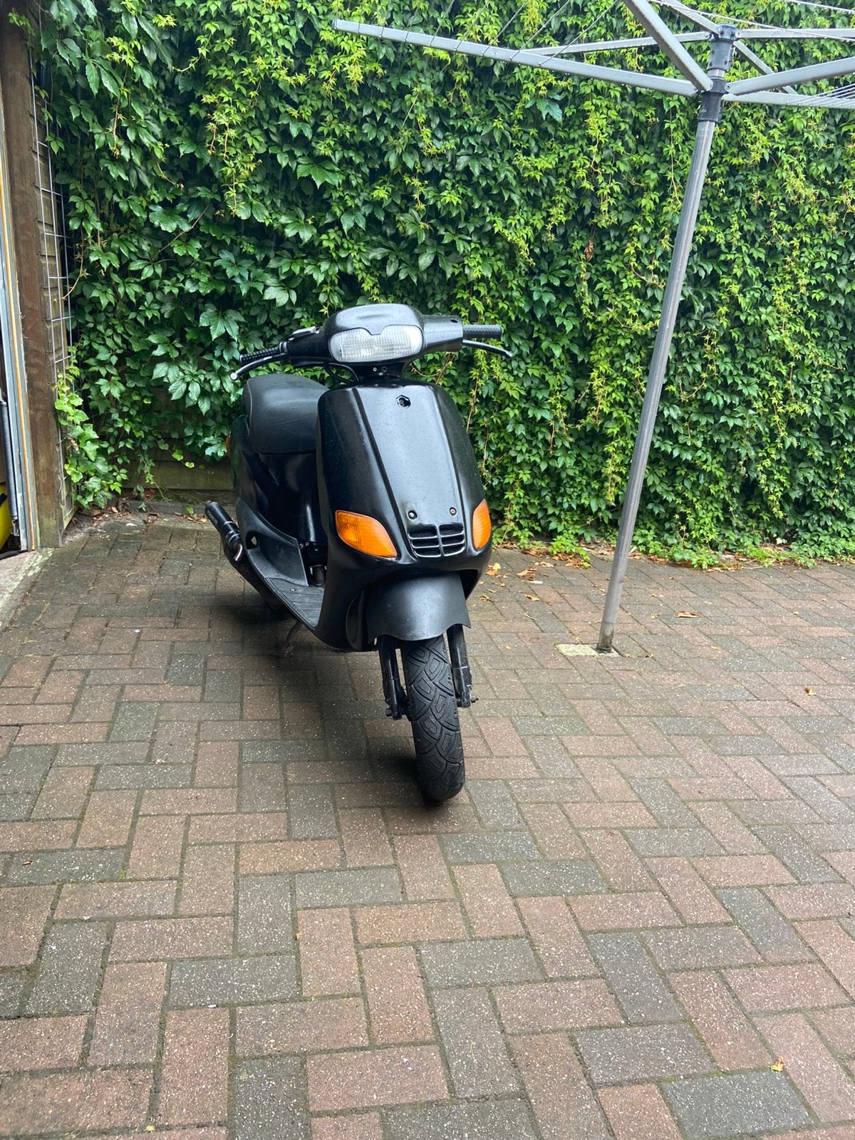 Piaggio zip 70cc dr type 3 zonder 123, Fietsen en Brommers, Scooters | Piaggio, Ophalen, Zo goed als nieuw, Tweetakt, Zip