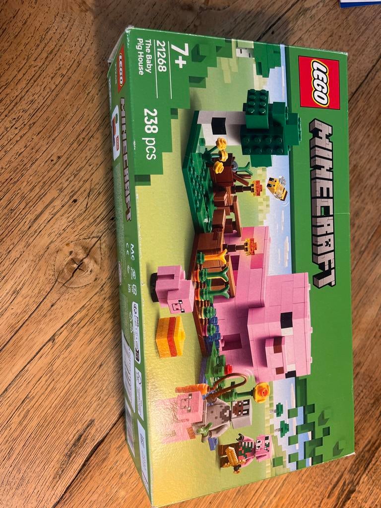 LEGO Minecraft 21268 Het Baby Varkenshuis, Kinderen en Baby's, Speelgoed | Duplo en Lego, Minecraft, Lego, Nieuw, Ophalen of Verzenden