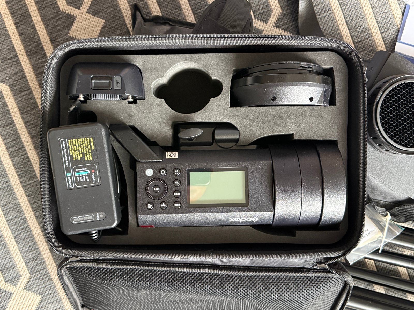 Godox AD400Pro Flitsset met Softbox en 2 Standaarden, Ophalen, Zo goed als nieuw, Godox, Studioflitser