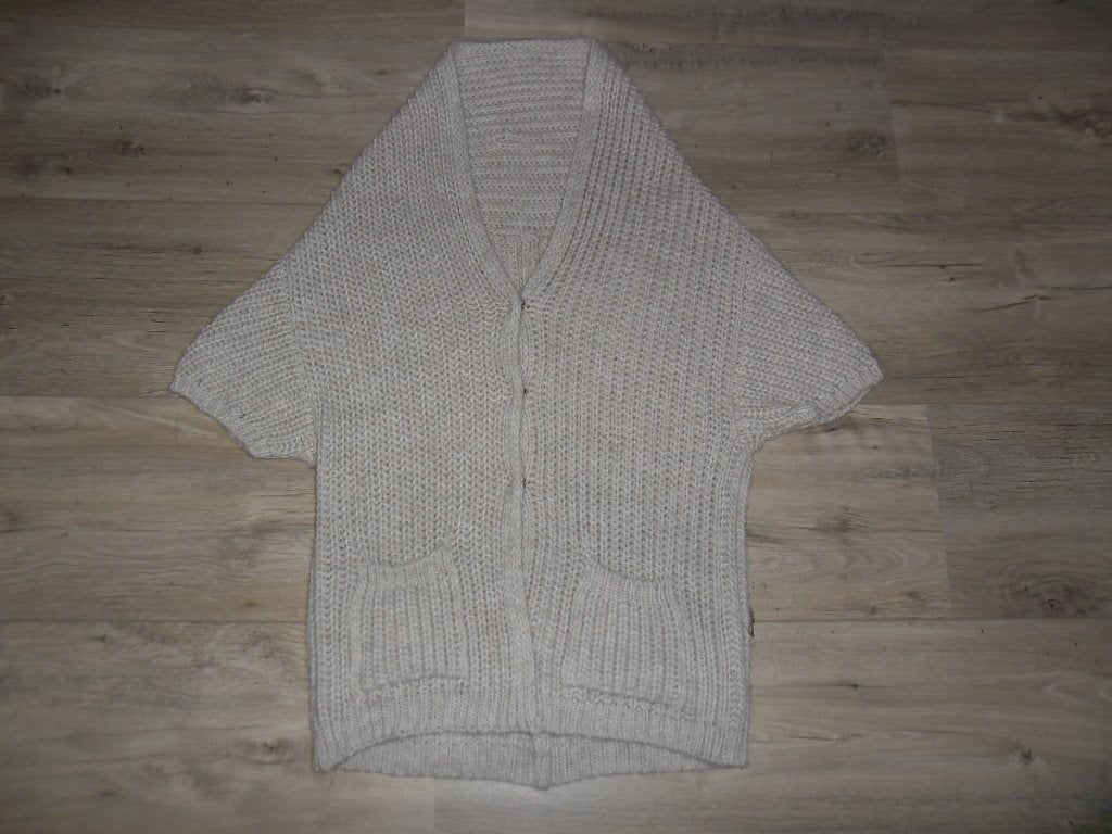 Expresso Beige Oversized Gehaakt Vest Met Drukknopen Maat L, Kleding | Dames, Truien en Vesten, Maat 38/40 (M), Expresso, Beige