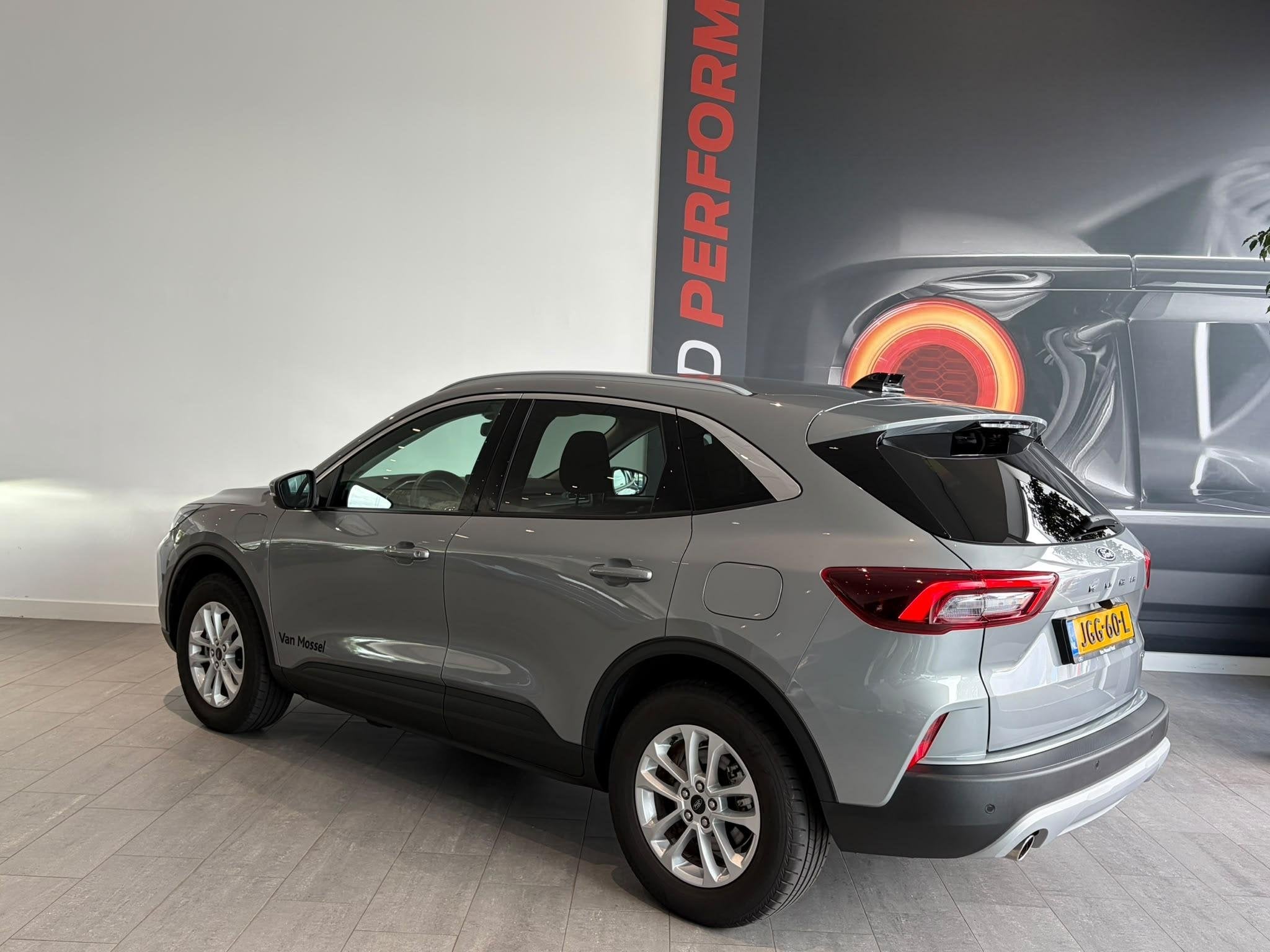 Ford Kuga 2.5 PHEV Titanium | WEGKLAPBARE TREKHAAK | 2.100KG, 12 maanden, Gebruikt, Euro 6, Bedrijf