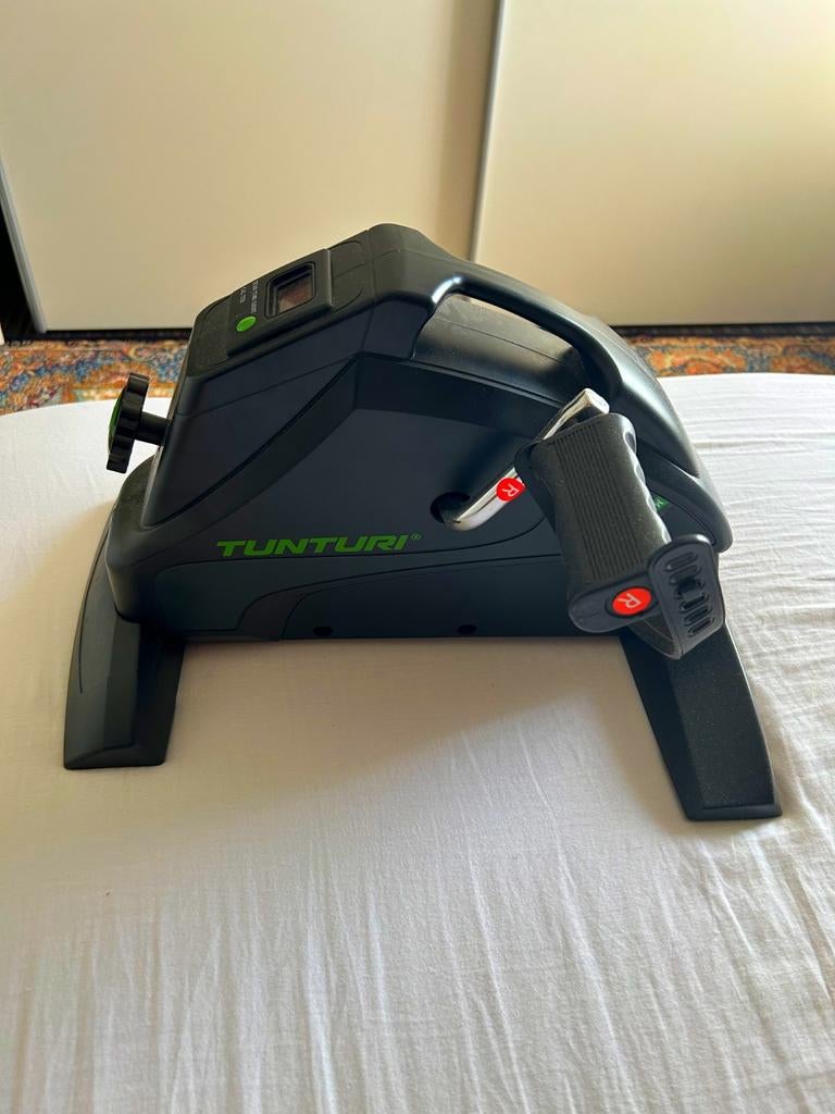 Tunturi Cardio Fit M30 Stoelfiets - Hometrainer, Sport en Fitness, Fitnessapparatuur, Zo goed als nieuw, Stoelfiets, Benen, Ophalen