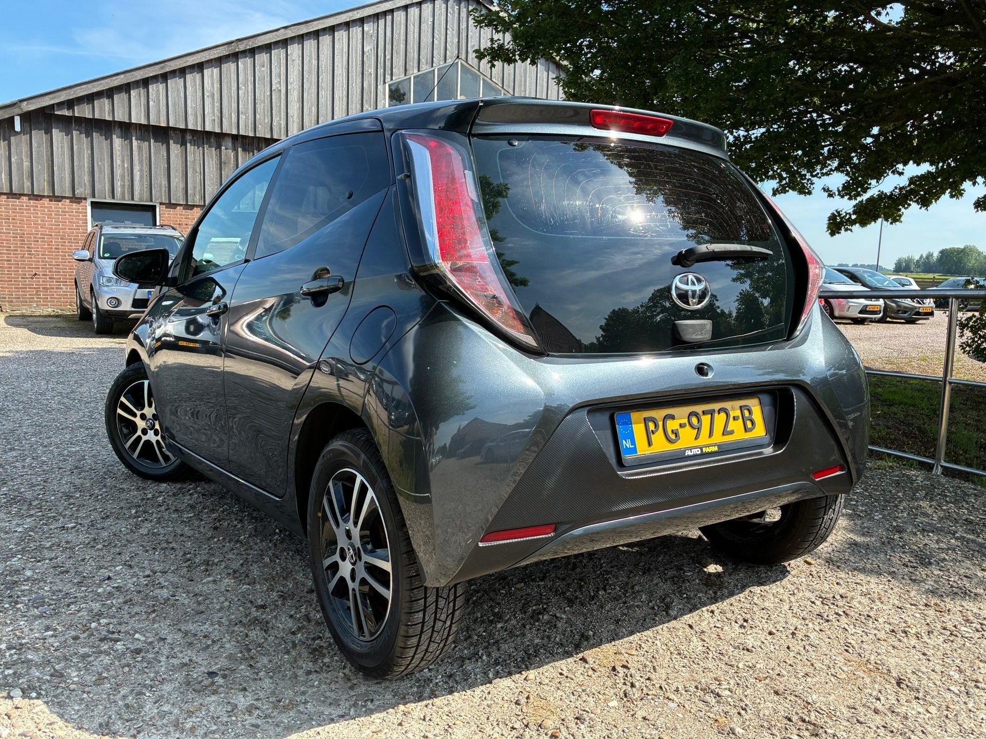 Toyota Aygo 1.0 VVT-i x-play | 5-Deurs + Airco nu € 6.750,, Voorwielaandrijving, Euro 5, Stof, Gebruikt