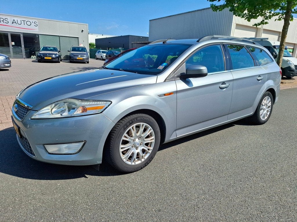 Ford Mondeo Wagon 2.0-16V Titanium CLIMA/CRUISE/NAVI/TREKHAA, Auto's, Ford, Stof, Gebruikt, Zwart, Mondeo