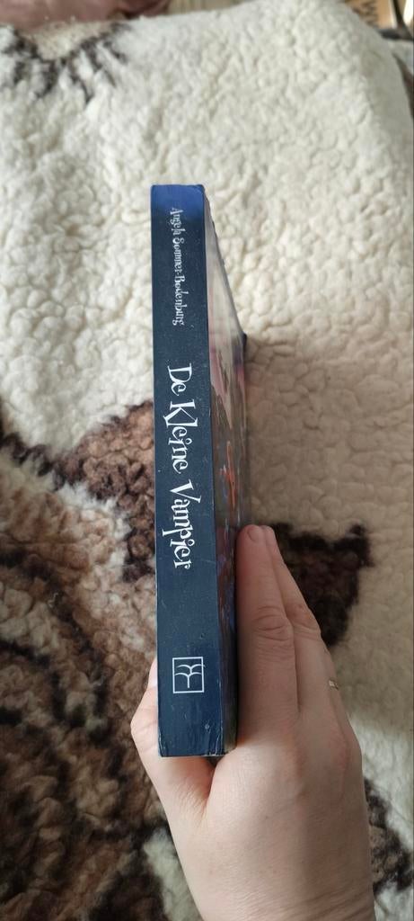 De Kleine Vampier - Zo goed als nieuw, Boeken, Fictie algemeen, Ophalen of Verzenden, Zo goed als nieuw, Angela Sommer-Bodenburg