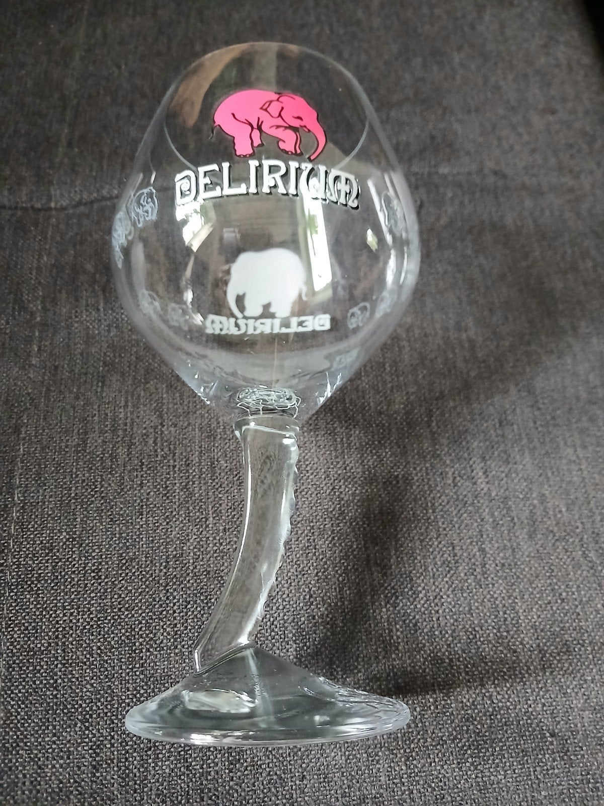 Delirium Tremens Bierglas met Roze Olifant, Verzamelen, Biermerken, Nieuw, Ophalen of Verzenden