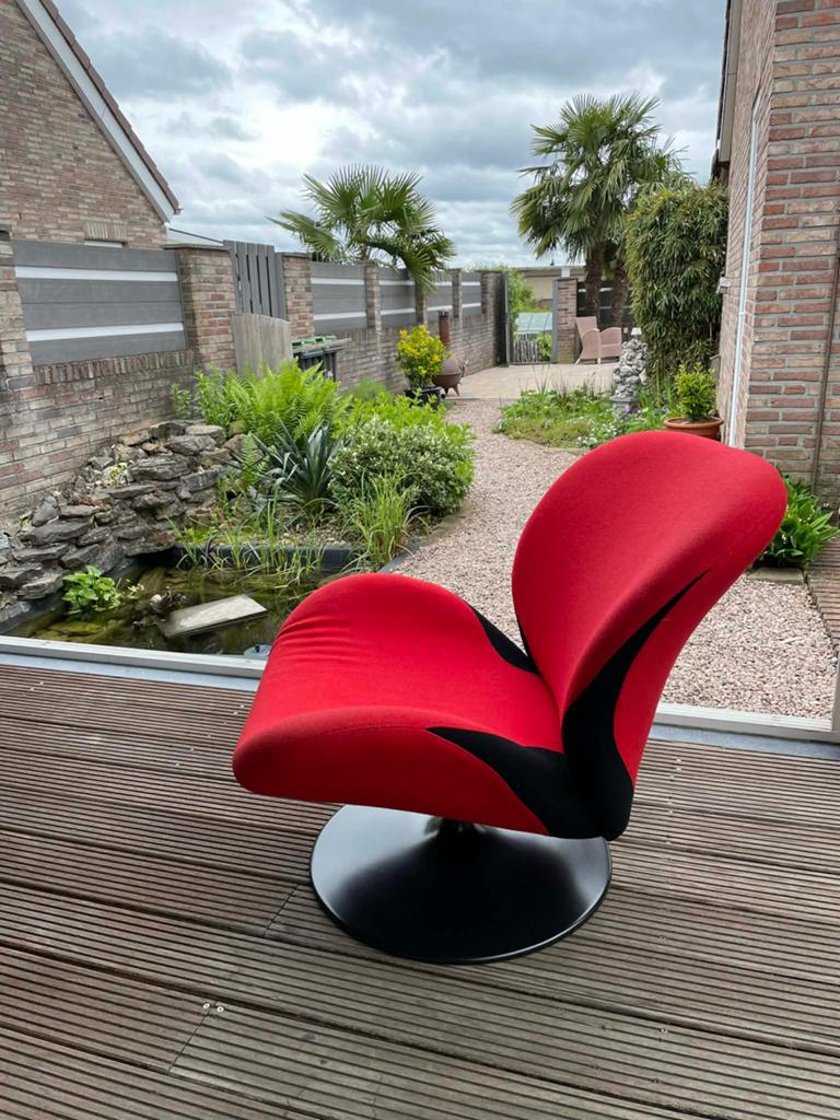 Pierre Paulin stijl fauteuil Rood/zwart, Antiek en Kunst, Kunst | Designobjecten, Ophalen