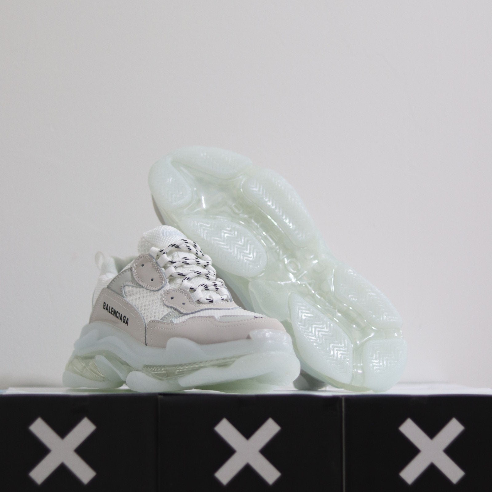 Balenciaga Triple, Overige kleuren, Nieuw, Ophalen of Verzenden, Sneakers of Gympen